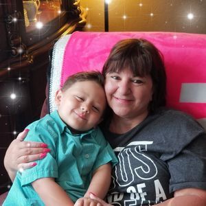 Meet your Posher, Suzanne